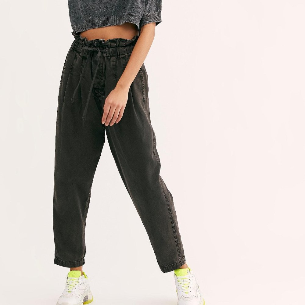 Free People We The Free Margate Pleated Trouser paper bag pants Washed Black XS